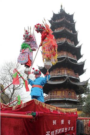 《龙华庙会》