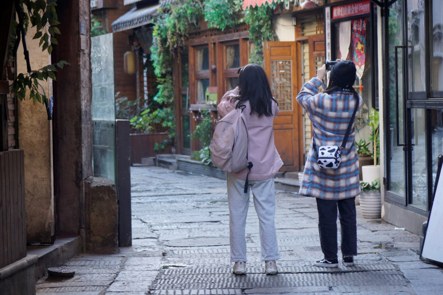 异彩纷呈，校园遍地是课堂