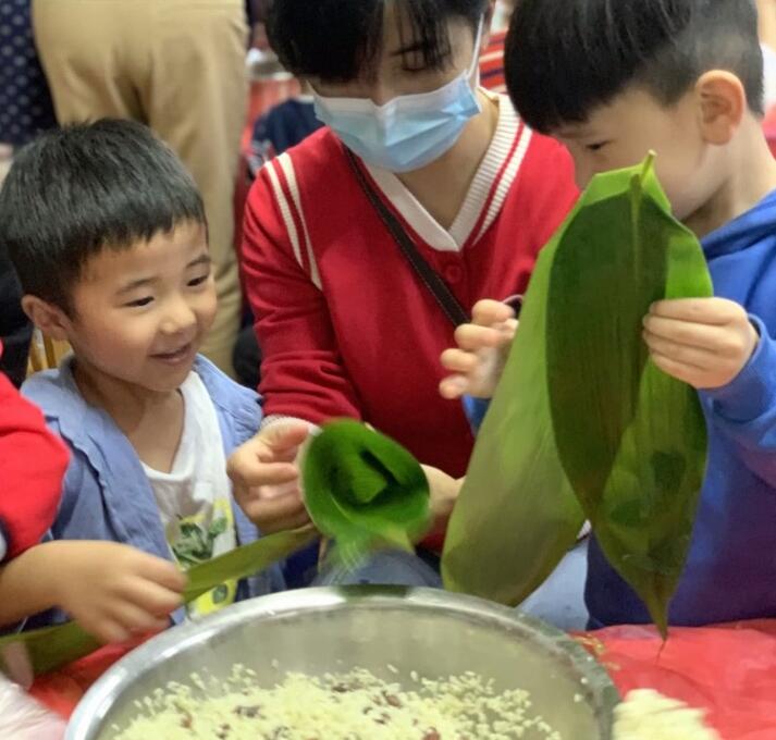 “浓情端午 粽香情深”幼儿园开展多彩活动迎“端午”