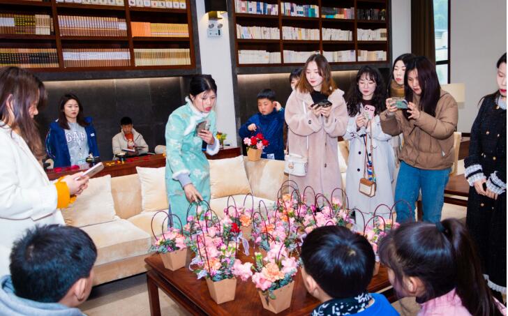 “春日”变“假日” 文旅再升温