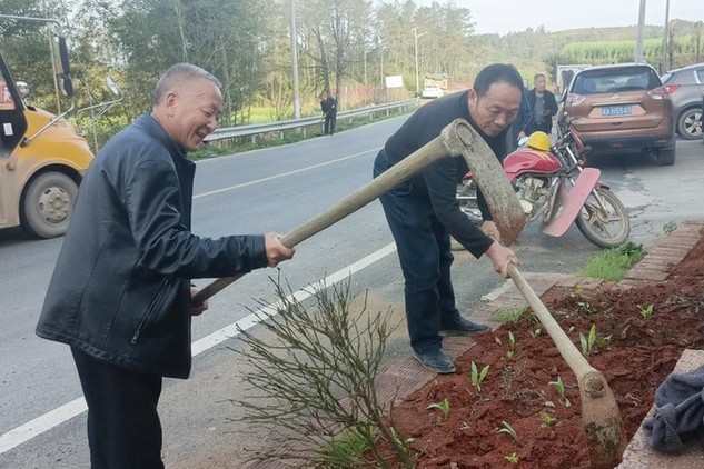 弘扬雷锋精神 助力乡村振兴