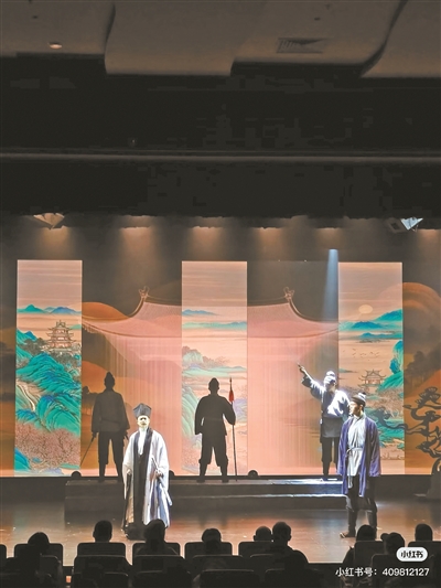 年轻人为何热衷在京城“访古寻迹”