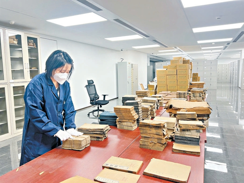 涵芬楼珍贵古籍77年来首次公开亮相