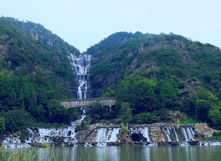 《霞满天台山——第五届中国徐霞客诗歌散文奖获奖作品集》出版——深耕地学文学 赓续山河文脉